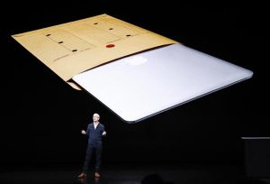 El CEO de Apple, Tim Cook presenta el nuevo iPad y MacBook/EFE