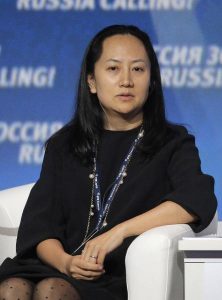 Fotografía de archivo del 2 de octubre de 2014, muestra a Meng Wanzhou, directora financiera de Huawei, mientras participa en el foro de inversión VTB Capital's 'RUSSIA CALLING' en Moscú (Rusia). La directora financiera del gigante electrónico chino Huawei, Wanzhou Meng, fue arrestada por las autoridades canadienses para ser extraditada a Estados Unidos por la supuesta violación de las sanciones impuestas por Washington contra Irán, anunció hoy el Gobierno de Canadá. EFE/MAXIM SHIPENKOV/ARCHIVO