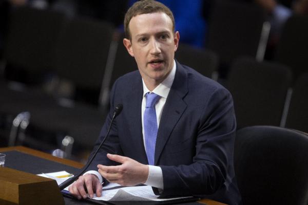 El CEO de Facebook, Mark Zuckerberg, testifica ante el Comité Senatorial de Comercio, Ciencia y Transporte y la audiencia conjunta del Comité Judicial del Senado, sobre "Facebook, la privacidad de las redes sociales, y el uso y abuso de datos